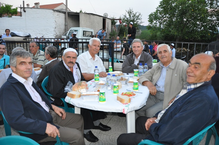 mehrikoz iftar (8).JPG